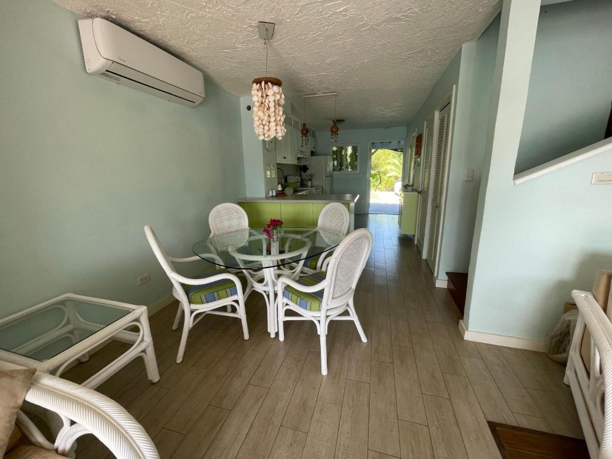 Sunny Villa In The Marina - Excellent Water Views Jolly Harbour 外观 照片