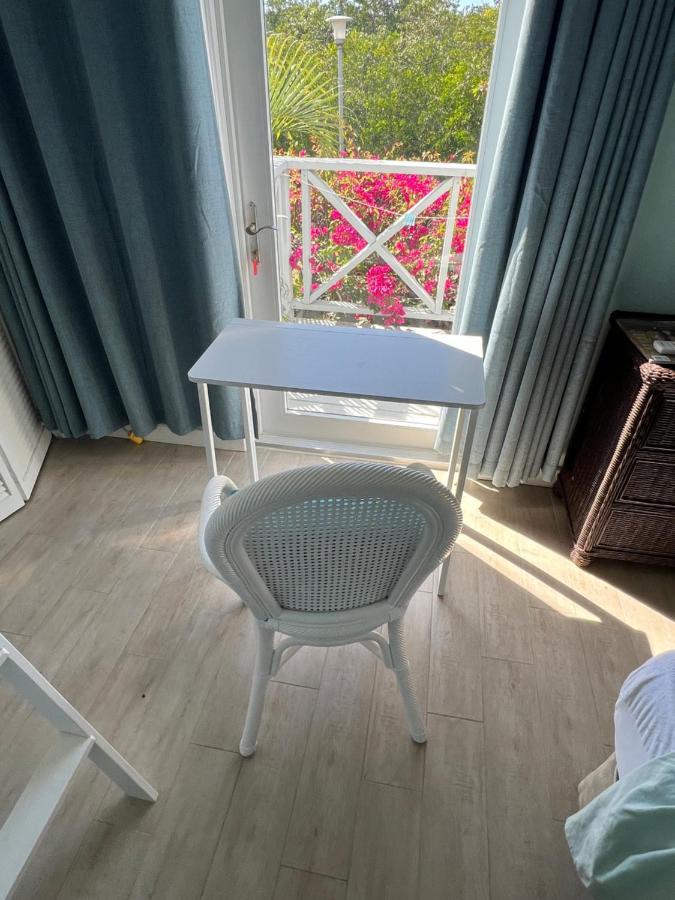 Sunny Villa In The Marina - Excellent Water Views Jolly Harbour 外观 照片