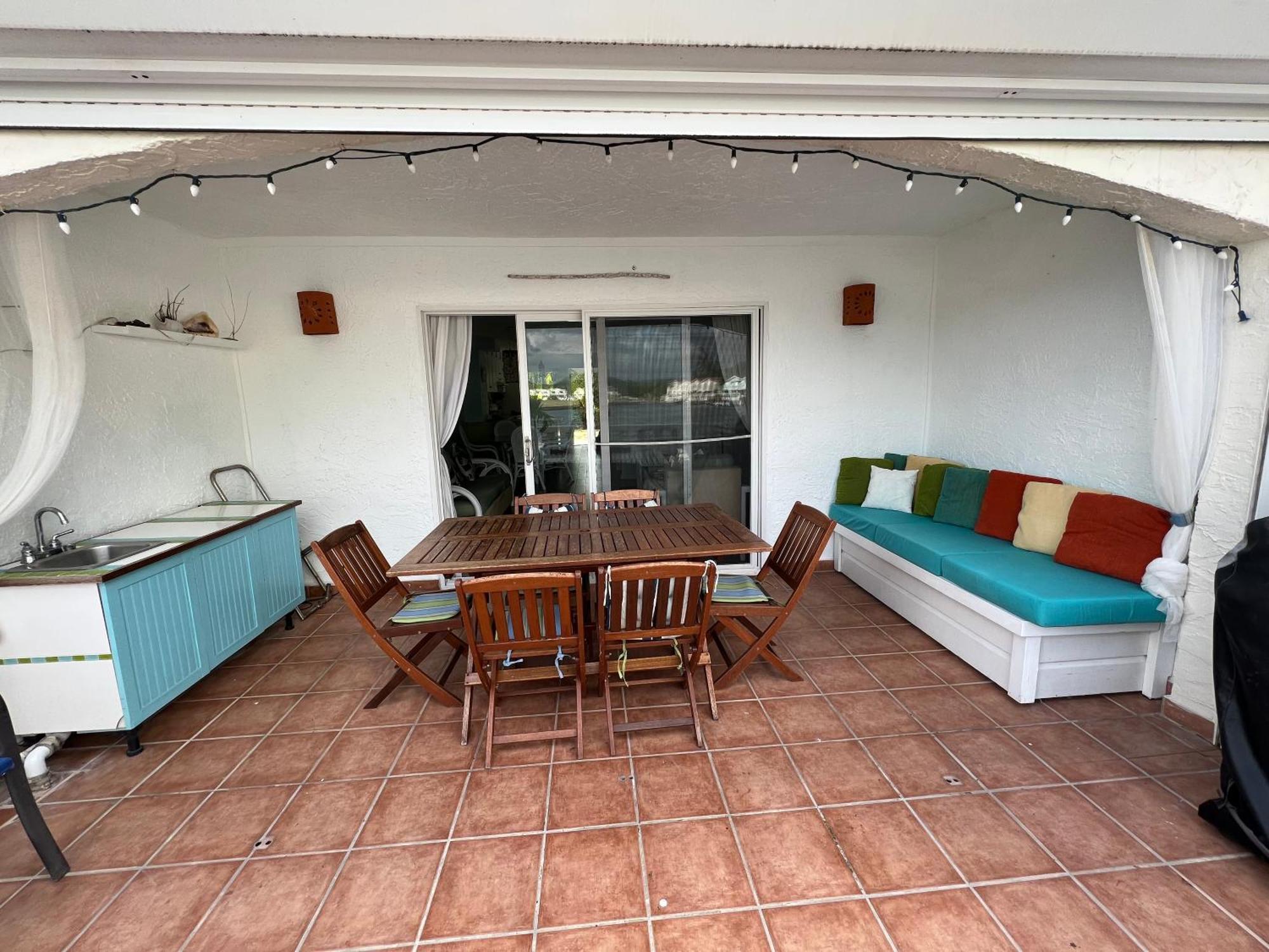 Sunny Villa In The Marina - Excellent Water Views Jolly Harbour 外观 照片